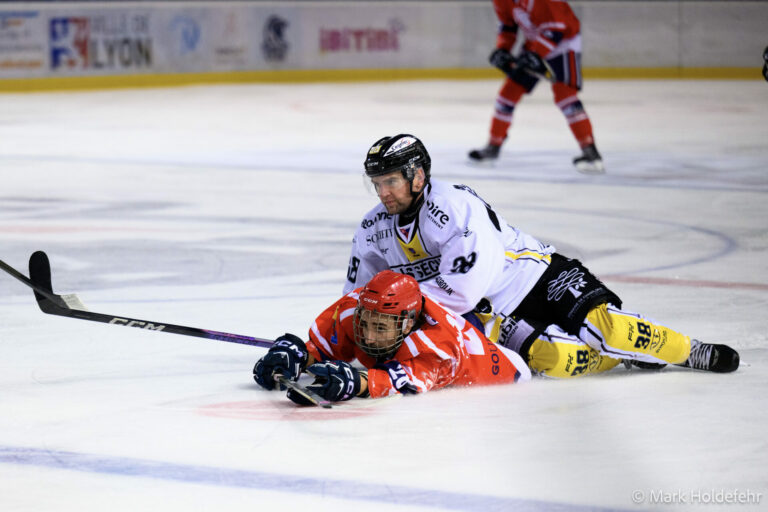 Lyon vs roanne lyon hockey club.126