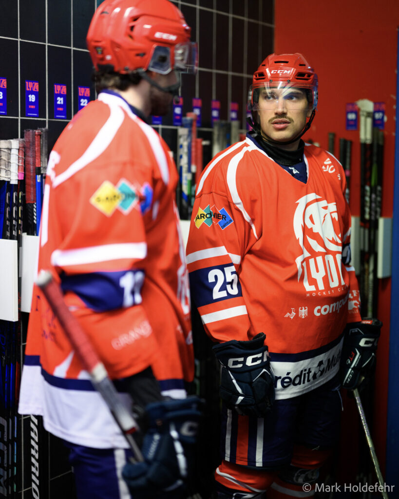 Lyon vs roanne lyon hockey club.29