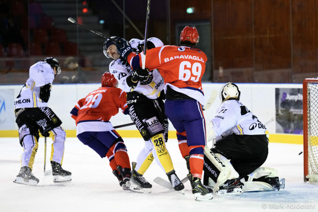 Lyon vs roanne lyon hockey club.46