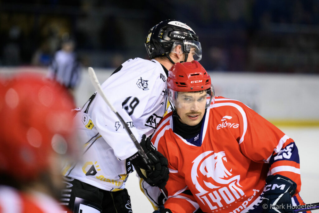 Lyon vs roanne lyon hockey club.64