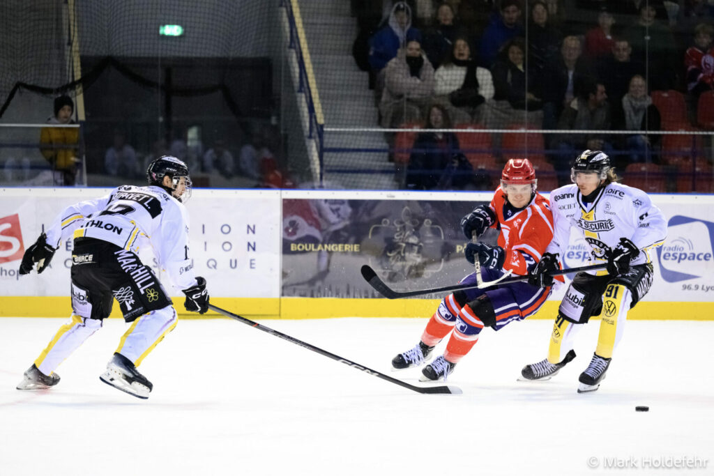 Lyon vs roanne lyon hockey club.92