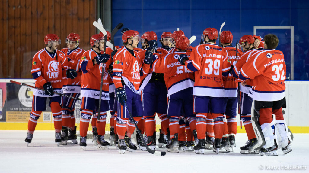 Lyon vs la roche sur yon lyon hockey club.10