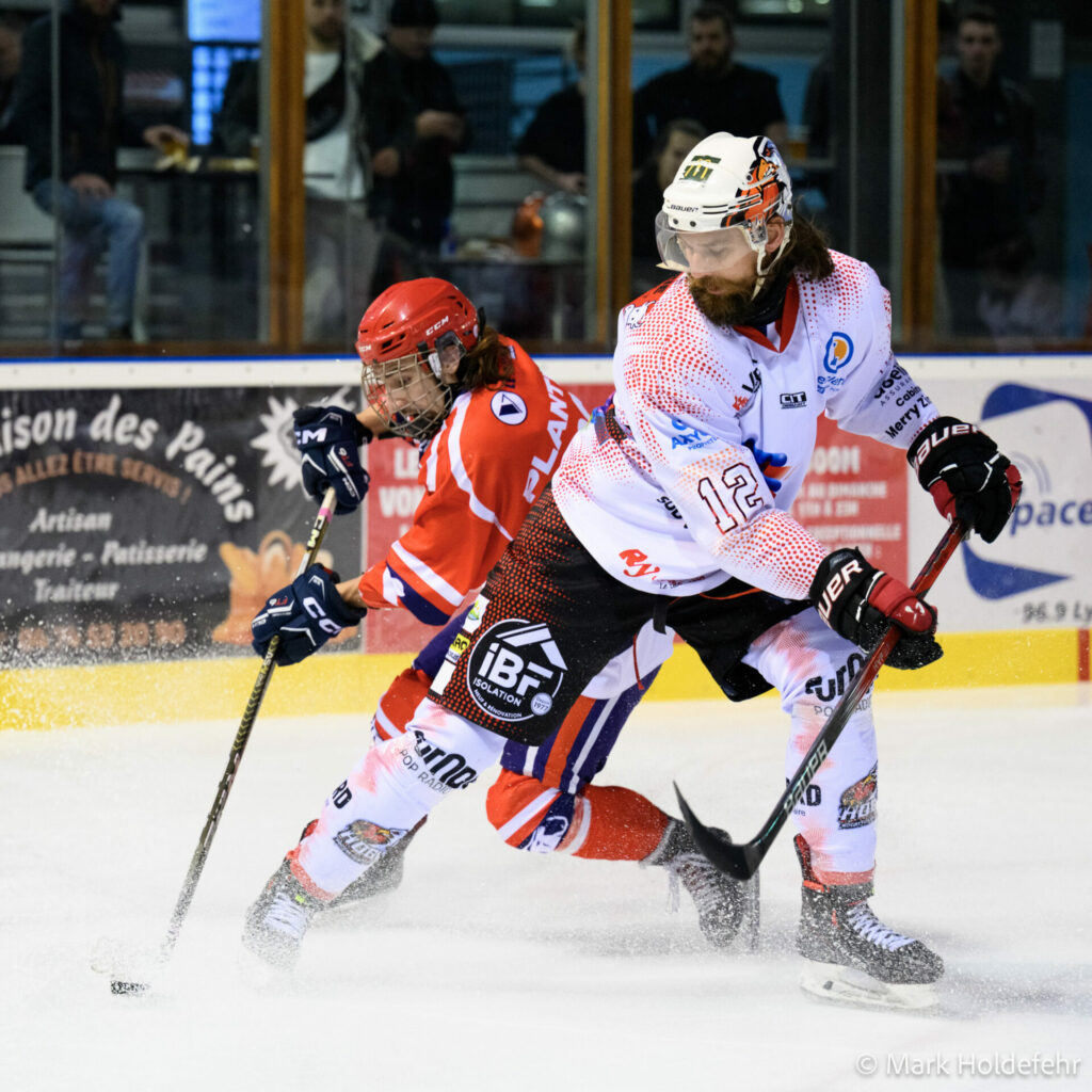 Lyon vs la roche sur yon lyon hockey club.3