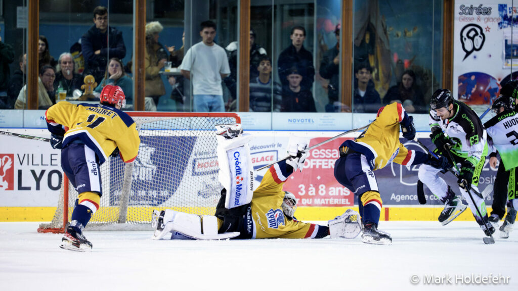 Lyon vs epinal lyon hockey club111