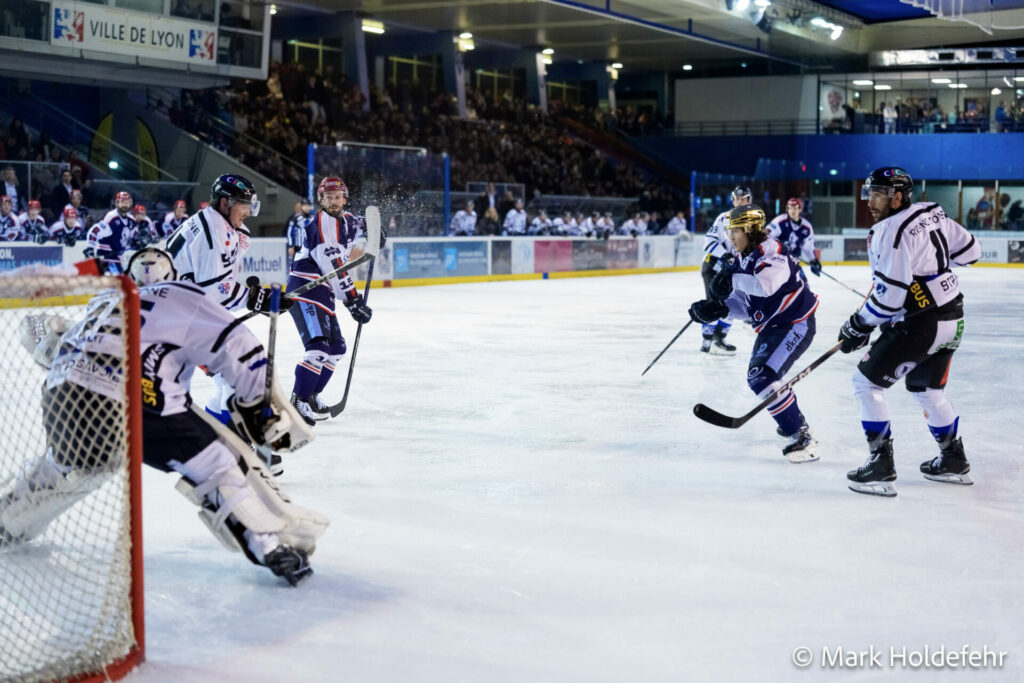 Lyon vs hcmp lyon hockey club100
