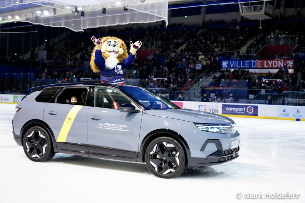 Lyon vs hcmp lyon hockey club112