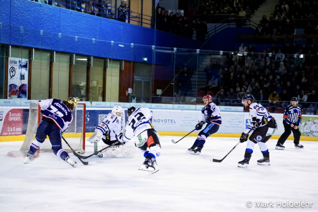 Lyon vs hcmp lyon hockey club113